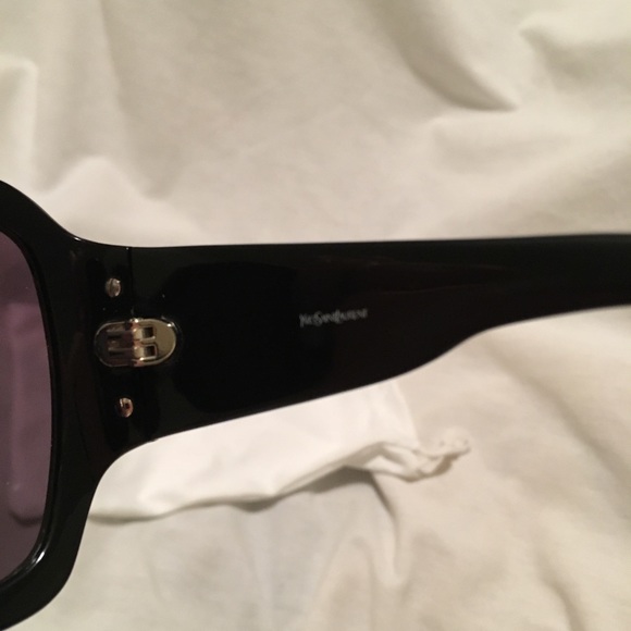Authentic ysl Sunglasses - Picture 4 of 4